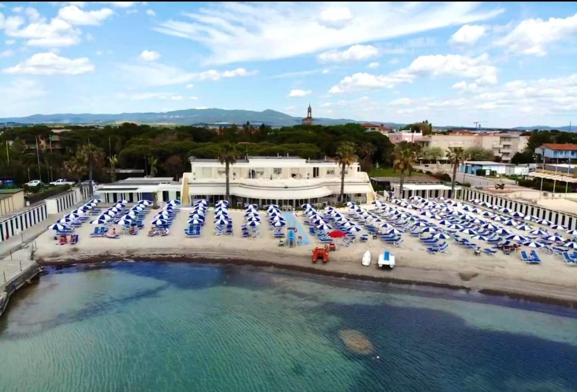 Hotel Bagni Lido Vada Exterior foto